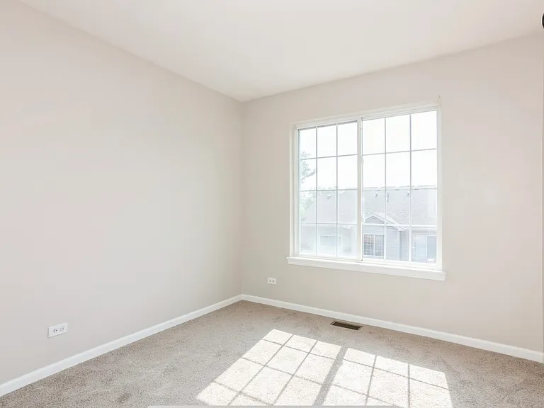 645 W Georgian Ct — Photo 11