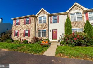822 Dogwood Ln, Collegeville, PA 19426