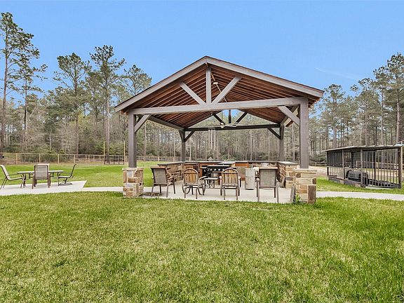 4th image of 264 Grey Feather Rd