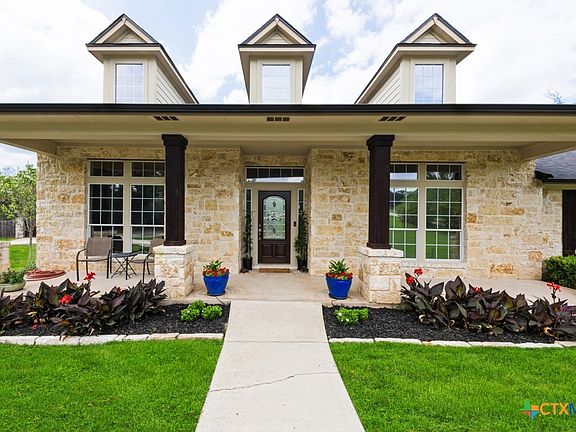 5th image of 142 Carriage Ct