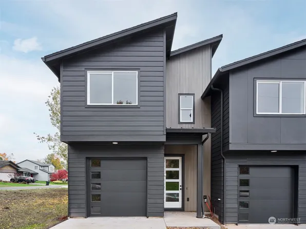 975 Cedar Street, Kalama, WA 98625