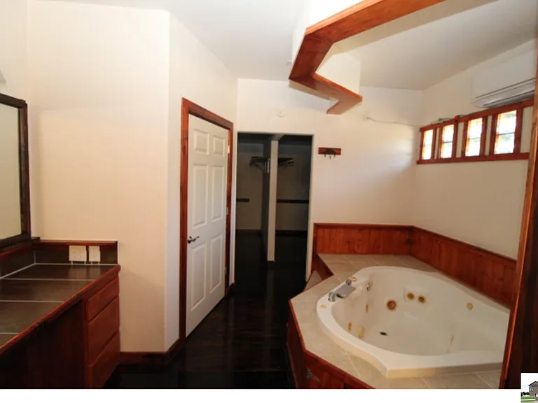2809 Connell St — Photo 21