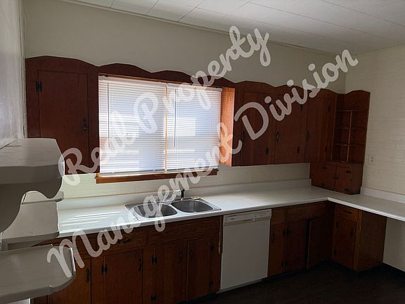 4th image of 1407 E Reservoir St