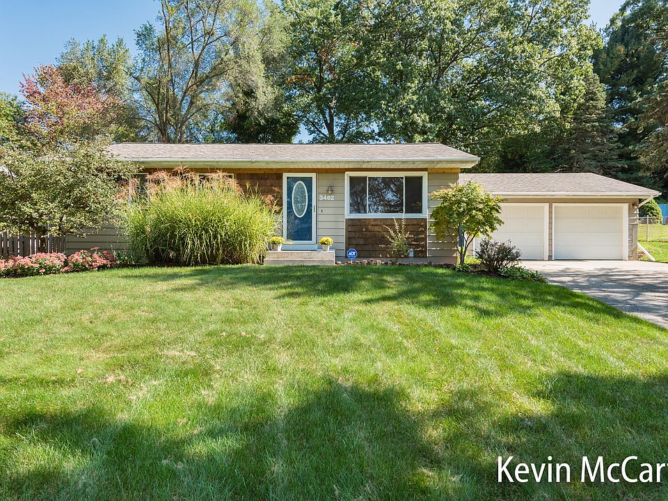 1st image of 3462 Vineyard Ave NE