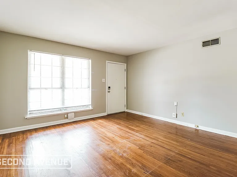 8110 Alvin Ln — Photo 4