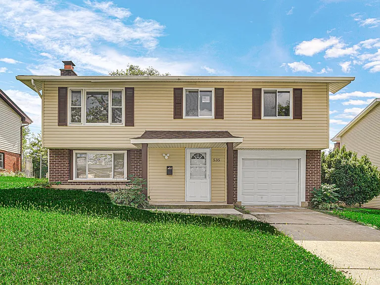 Landau Rd — Photo 1