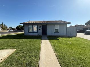 290 Northwoods Ave, Manteca, CA 95336