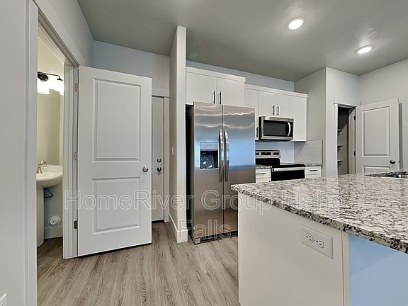 3rd image of 651 S 2400 W Unit 3102