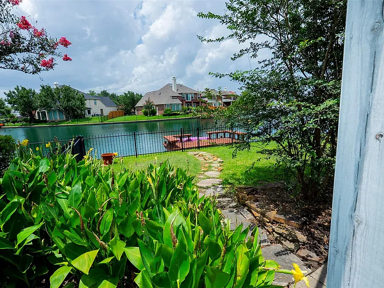 12022 Miramar Shores Dr — Photo 17