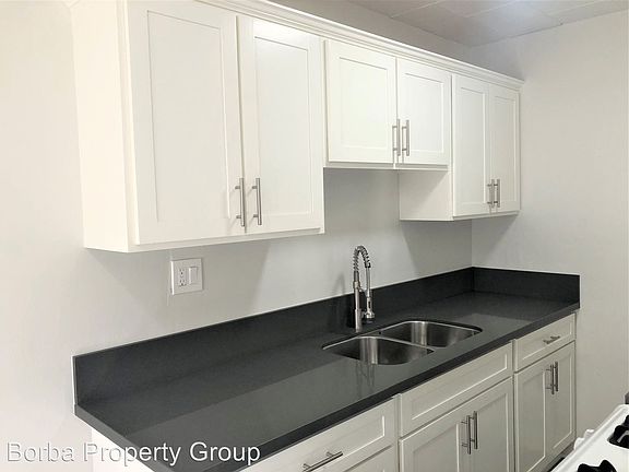 2nd image of 500 Saint Louis Ave APT 2
