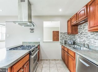 7456 Hill Rd, Philadelphia, PA 19128