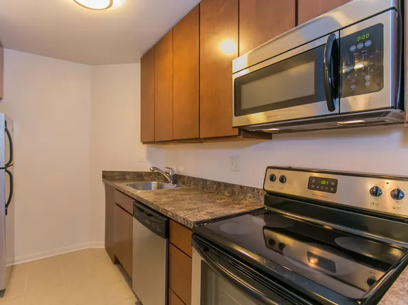 (undisclosed Address), Chicago, IL 60610