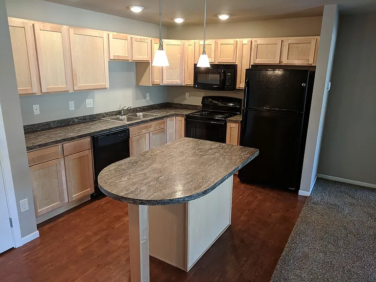 Aspen Trail Apartments — Photo 143