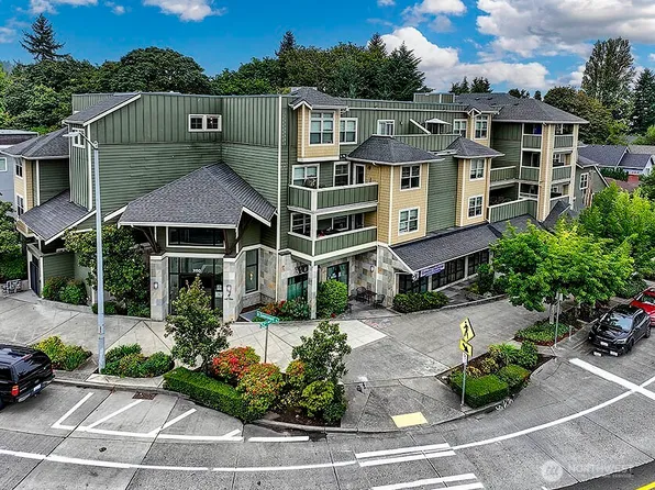 3150 W Government Way #206, Seattle, WA 98199