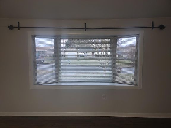 Front bay window