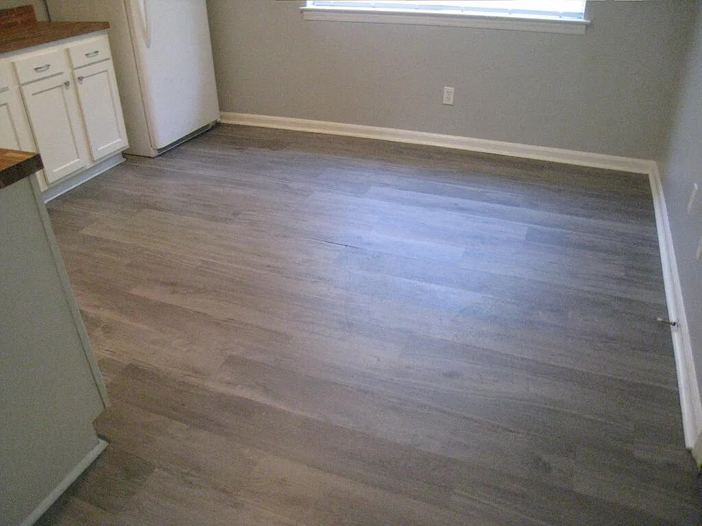 3 bed, 1.0 bath, $1,100 — Photo 4