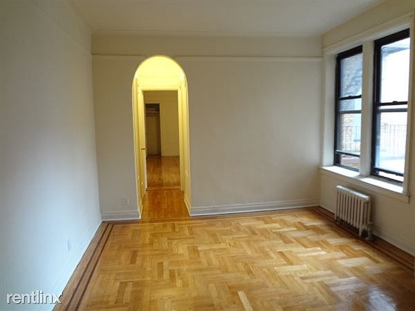 10_bedroom