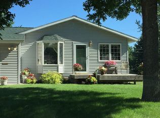 9 Brook St, Morris, MN 56267