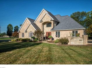 2968 Ironwood Dr, Akron, OH 44312