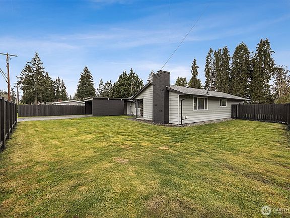 3rd image of 9008 Hipkins Road SW