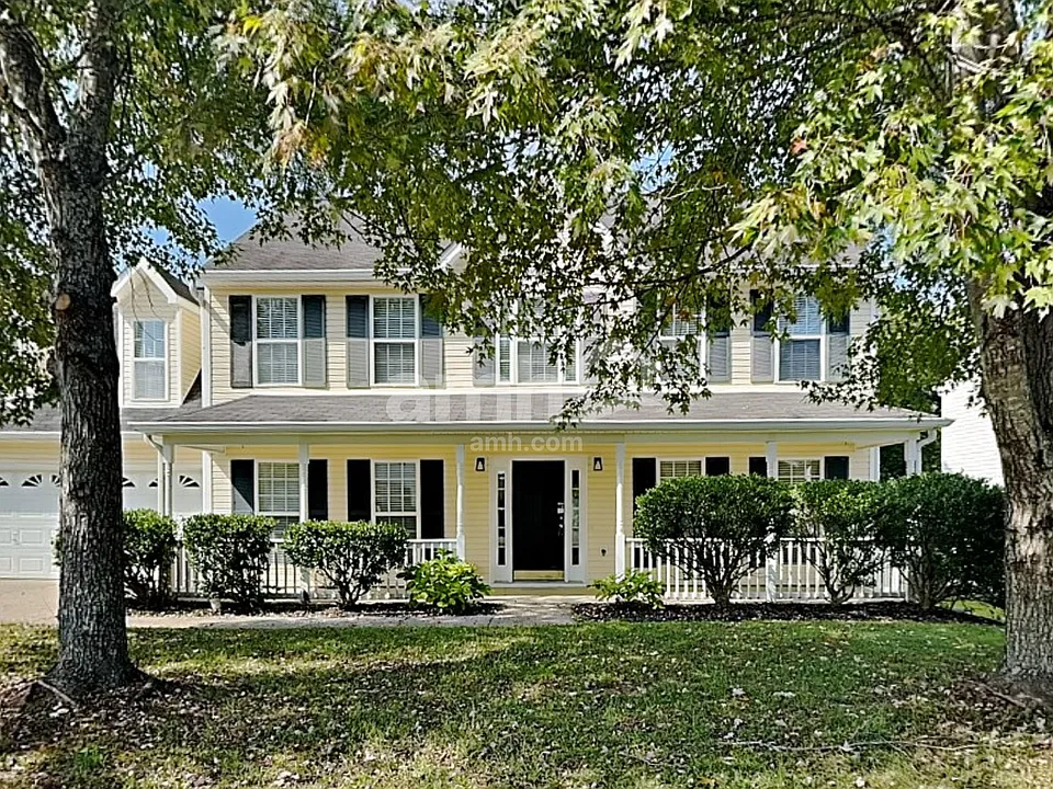 1038 Vanguard Dr