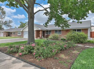 2427 Willowby Dr, Houston, TX 77008