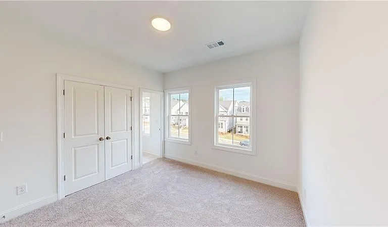 141 Basil St — Photo 30