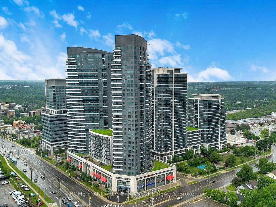 7161 Yonge St #520