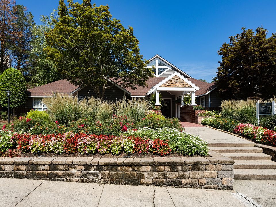 Pathway to the Leasing Office