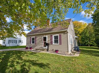 1155 S Ridge Rd, Green Bay, WI 54304