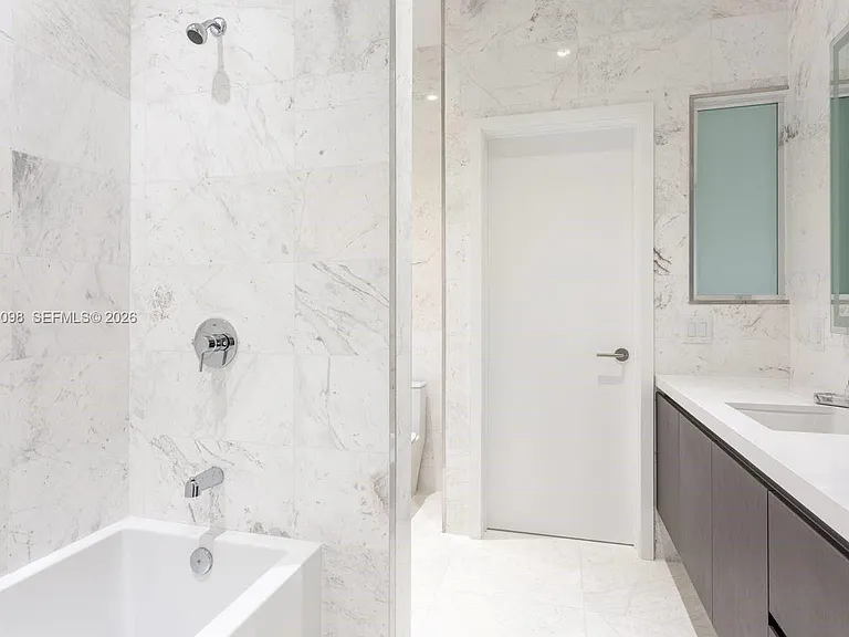 851 NE 1st Ave #503 — Photo 7