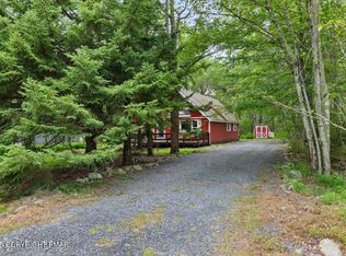 5210 Tatamy Dr, Pocono Lake, PA