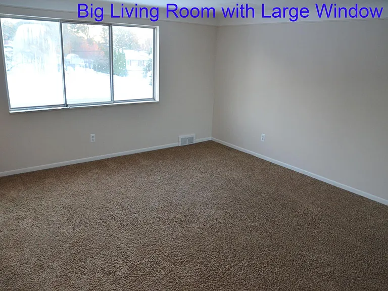 5447 Chicago Rd — Photo 10