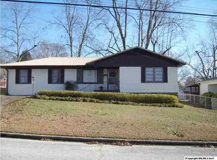 614 Oakdale Dr, Gadsden, AL 35903