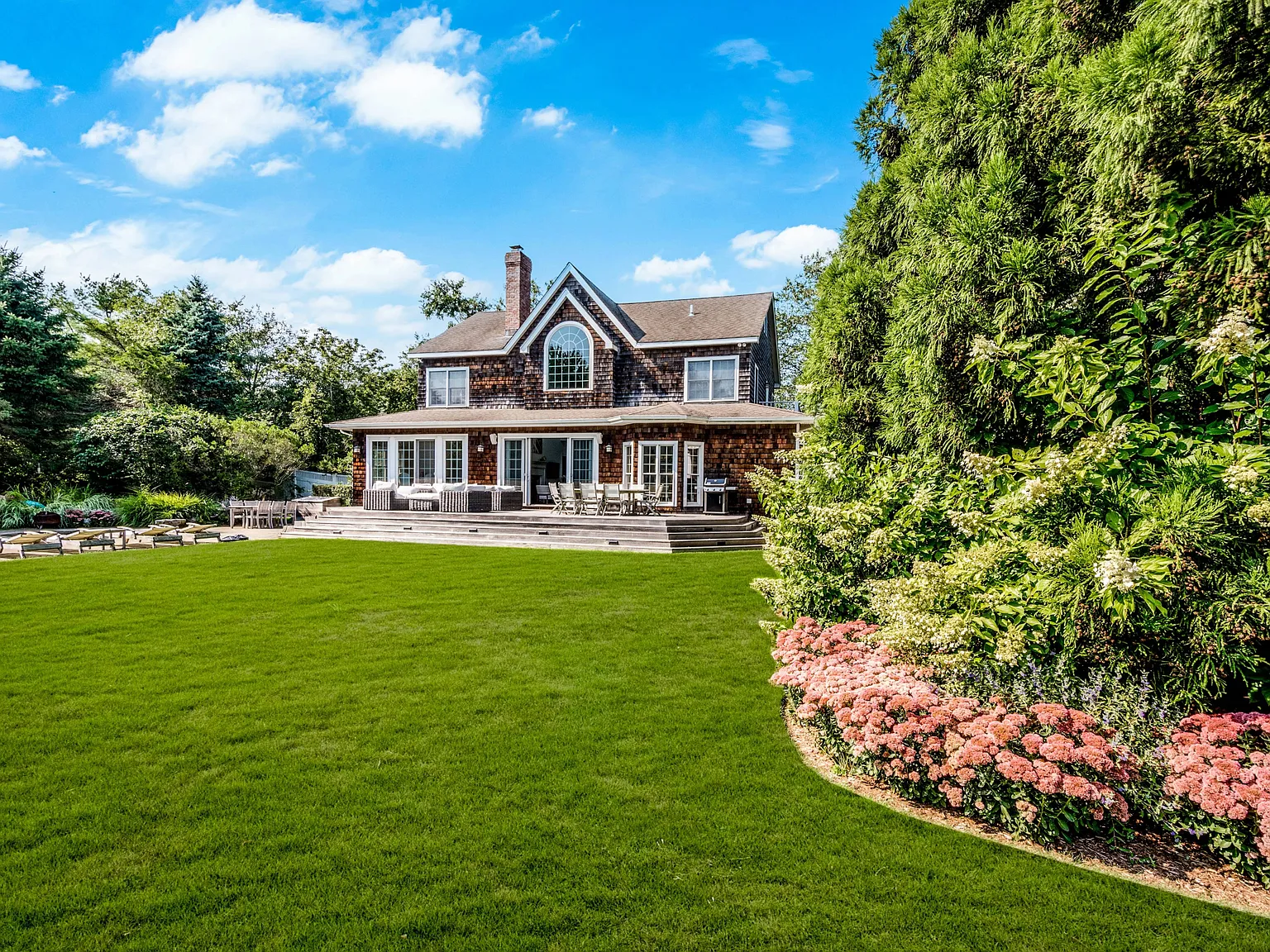 Spacious Bridgehampton Home - Available Sept 10 - May 10, 2027 — Photo 1