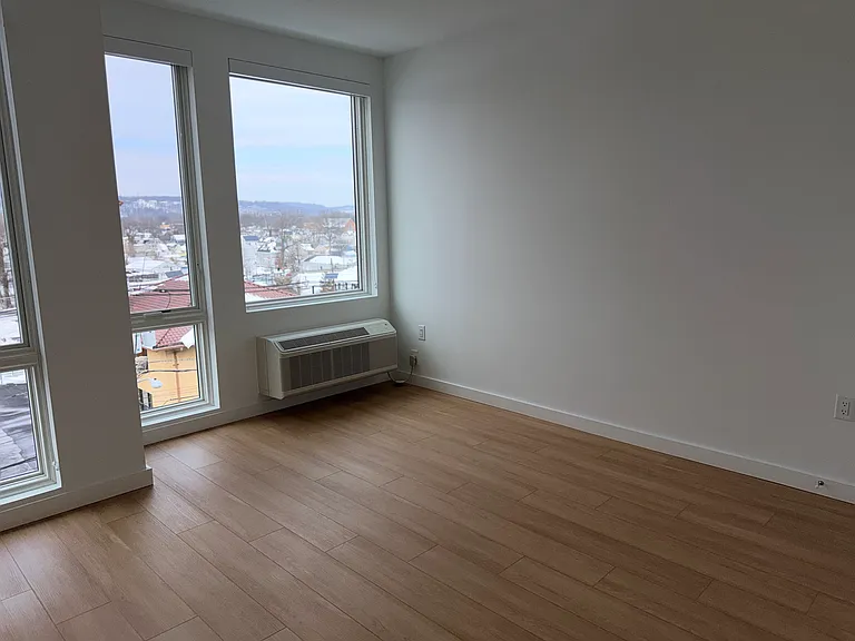 1008 South Ave #401 — Photo 8