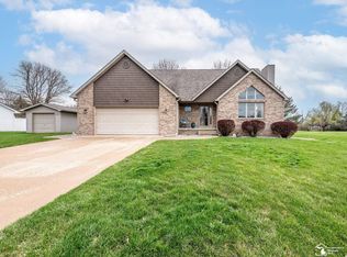 3074 Northmor Dr W, Adrian, MI 49221