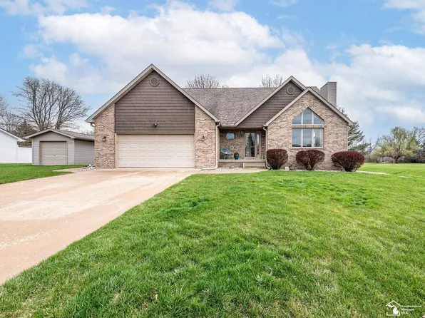 3074 Northmor Dr W, Adrian, MI 49221