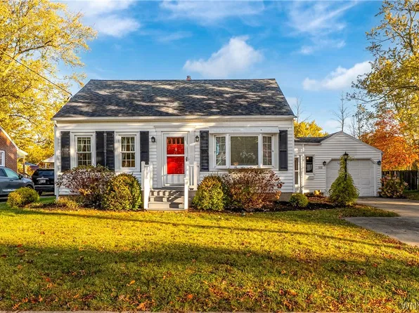 112 Huntington Ct, Hamburg, NY 14075