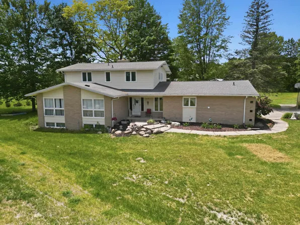 6089 N Seymour Rd, Flushing, MI 48433