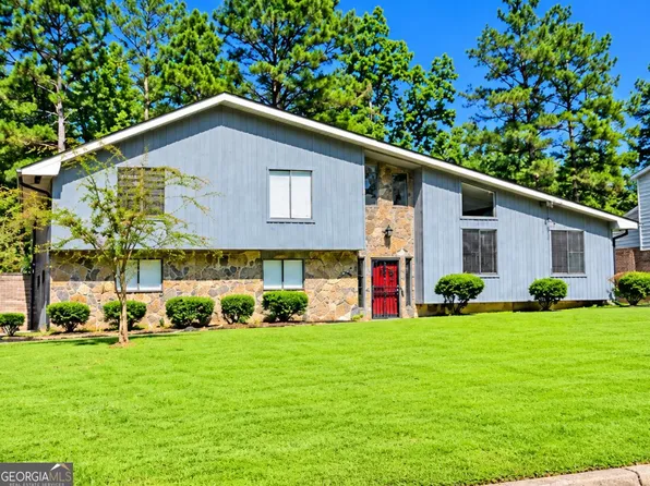 3255 Redona Dr, Atlanta, GA 30349