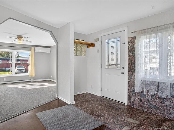 4th image of 32 Violet St