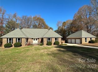 1704 Silverwood Dr, Fort Mill, SC 29715