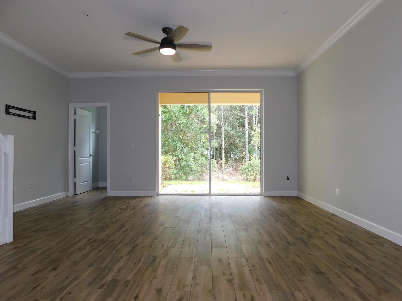 3 bed, 2.5 bath, 1564 sqft, $2,700 — Photo 3