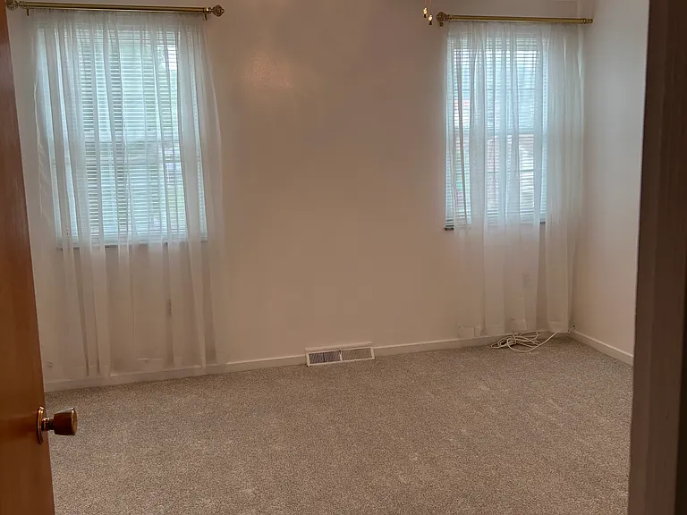 1st bedroom