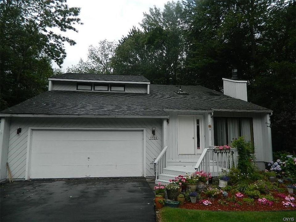 1st image of 3508 Lightfoot Ln