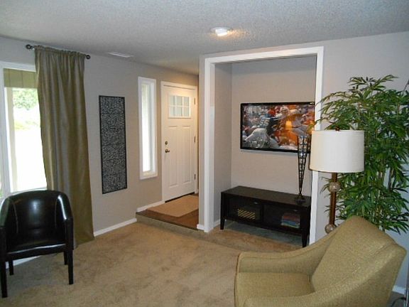 2nd image of 9514 144th St E