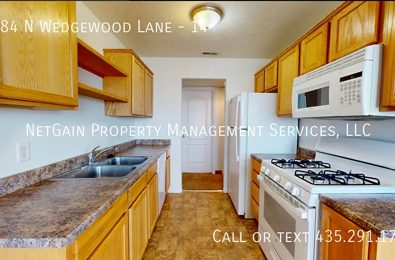 1784 N Wedgewood Ln #14 — Photo 5