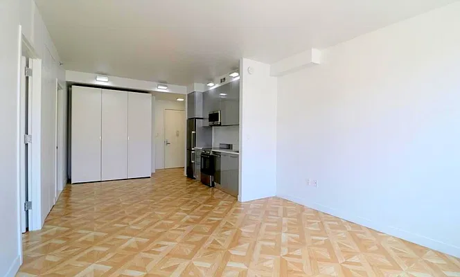 Rented by Akam Sales and Brokerage | media 11