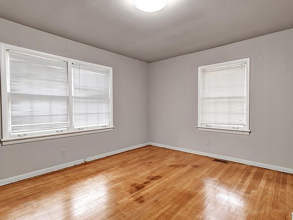 17th image of 2001 E Princeton Ave